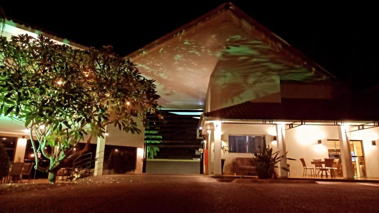 Savana Park Hotel Andradina Eksteriør bilde